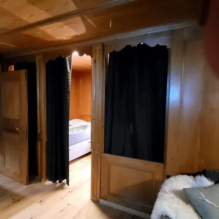 Fewo's Und Apartment's Blaues Haus * 다보스