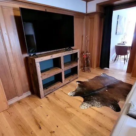 Fewo's Und Apartment's Blaues Haus شقة